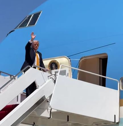 trump voyage