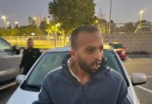 En chemin pour la synagogue : un combattant de la garde des frontières repère un cambrioleur de voiture et l’arrête après une course-poursuite