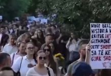 Des manifestations géantes en Albanie contre un projet immobilier de Kushner — avec des rumeurs antisémites