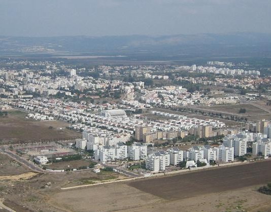 Café froid sous les bombes et bunkers dans les entrailles de la terre : visite à Nahariya qui refuse d’avoir peur