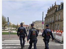 Allemagne : un homme araboPhone frappe et crache sur un émissaire Chabad devant ses enfants