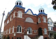 Des synagogues dans le viseur au Canada : une vitre brisée à Toronto, une tentative d’incendie à Montréal