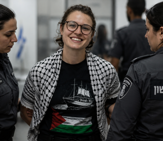 Une activiste de la flottille affirme avoir été agressée sexuellement : « En interrogatoire en Israël, on m’a traitée de « pute nazie » »