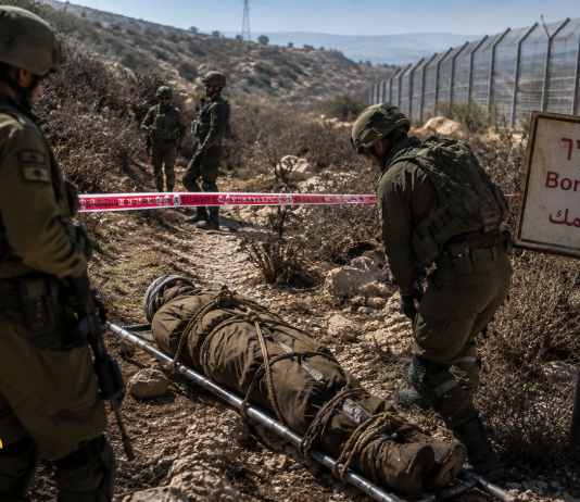 Découverte macabre au sud du Liban : un corps attaché à un brancard retrouvé, en route vers Israël