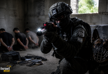 Des commandos de la police israélienne prennent d’assaut une planque à Jénine, trois suspects arrêtés en pleine préparation d’un attentat imminent