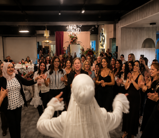 JUIFS, MUSULMANS ET « OD YOTER TOV » : Une vidéo touchante d’un mariage israélien devient virale