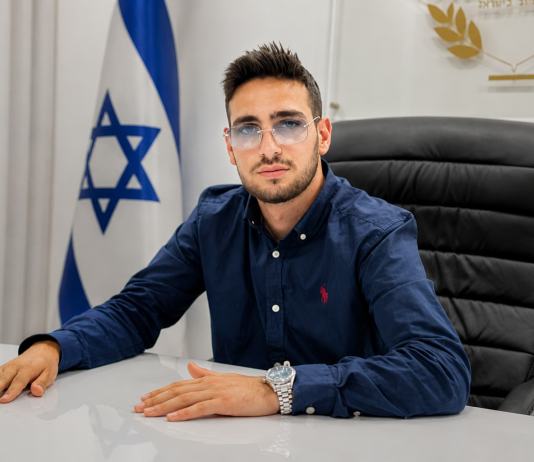 Nouveau job ? Itamar Babi propose d’aider les haredim à obtenir une dispense de service militaire