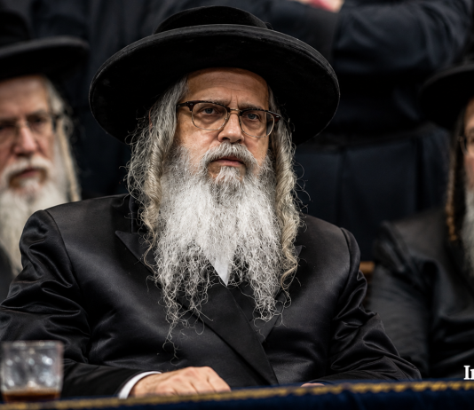 « NOUS SOMMES EN EXIL » : le Rabbi de Satmar réprimande les Juifs pour leurs attaques contre Mamdani